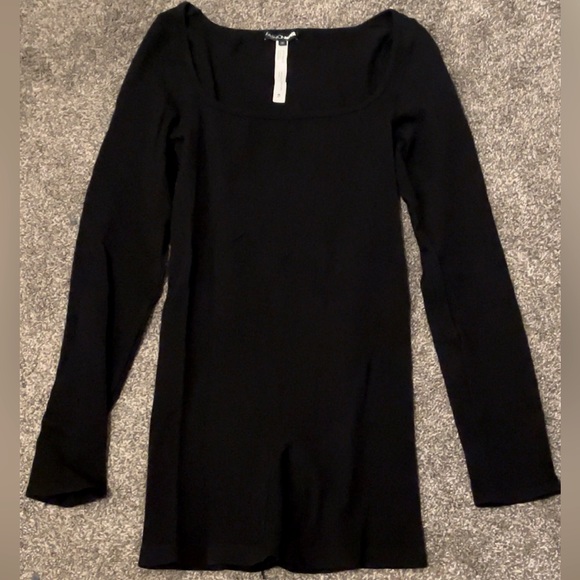 Romper - Picture 2 of 3